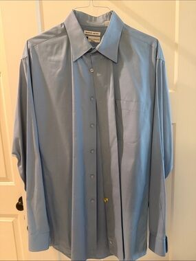 Bachrach Men's Sky Blue Long-Sleeve Dress Shirt